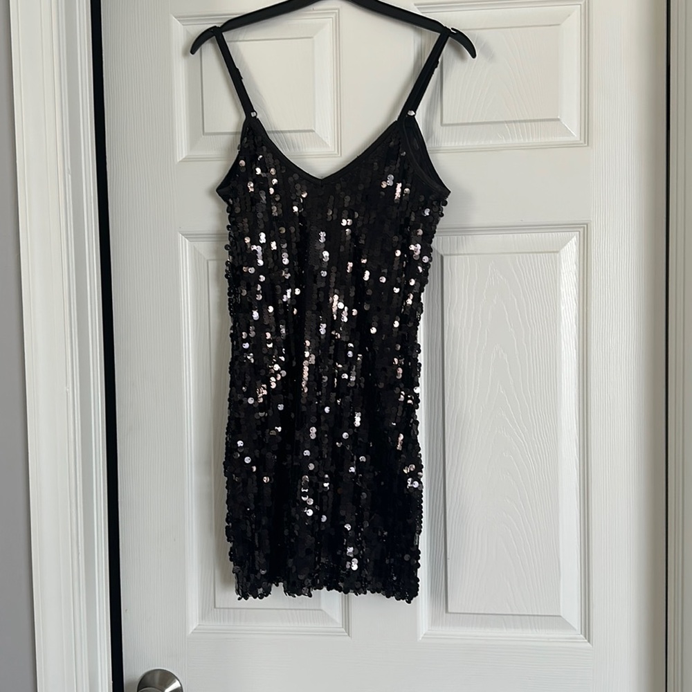 Black full sequin dress